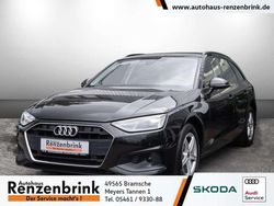 Schwarz Gebraucht 2022 Audi A4 Ambiente Kombi | 25.947 € (Guter Preis)