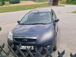 Grau Gebraucht 2010 Ford Focus Kombi | 800 € (Superpreis)