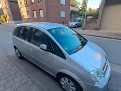 Silber Gebraucht 2007 Opel Meriva Van / Kleinbus | 1.650 € (Fairer Preis)