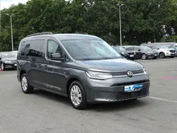 Grau Gebraucht 2022 VW Caddy Maxi Van / Kleinbus | 23.150 € (Fairer Preis)