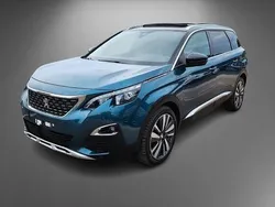 Grün Gebraucht 2018 Peugeot 5008 Allure GT-Line Van / Kleinbus | 15.700 € (Teuer)