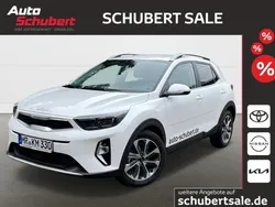 Swp) snow white pearl m (weiss Gebraucht 2024 Kia Stonic Spirit SUV | 21.980 € (Fairer Preis)