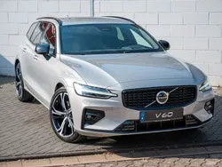 Silver dawn / metallic Gebraucht 2022 Volvo V60 Plus Kombi | 41.900 € (Teuer)