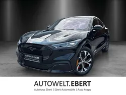 Iridiumschwarz Gebraucht 2022 Ford Mustang Mach-E SUV | 34.440 € (Fairer Preis)