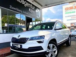 Weiß Gebraucht 2018 Skoda Karoq Style SUV | 14.990 € (Fairer Preis)