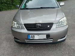 Silber Gebraucht 2002 Toyota Corolla Limousine | 7.800 € (Teuer)