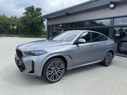 Grau Gebraucht 2024 BMW X6 M Sport SUV | 85.989 € (Guter Preis)