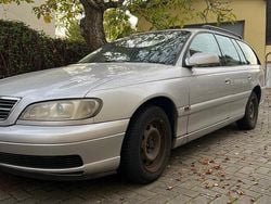 Silber Gebraucht 2001 Opel Omega Kombi | 650 € (Guter Preis)