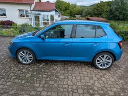 Blau Gebraucht 2018 Skoda Fabia Clever Kleinwagen | 13.400 € (Etwas zu teuer)