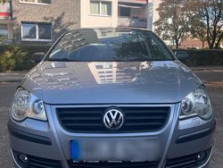 Grau Gebraucht 2006 VW Polo Kleinwagen | 1.799 € (Fairer Preis)