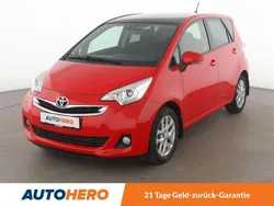 Rot Gebraucht 2014 Toyota Verso-S Club Van / Kleinbus | 11.060 €