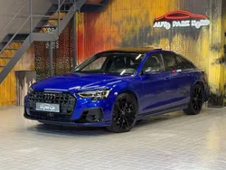 Blau Gebraucht 2023 Audi S8 Sport Limousine | 92.900 € (Superpreis)