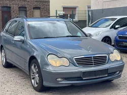 Grau Gebraucht 2004 Mercedes C220 Kombi | 4.750 €