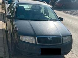 Schwarz Gebraucht 2004 Skoda Fabia Kombi | 900 € (Guter Preis)