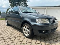 Grau Gebraucht 2000 VW Polo Kleinwagen | 1.000 € (Guter Preis)