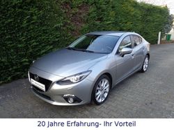 Grau Gebraucht 2015 Mazda 3 Sports-Line Limousine | 12.990 € (Guter Preis)