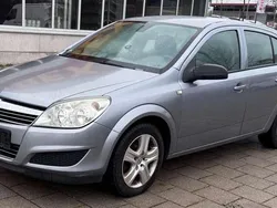 Schwarz Gebraucht 2009 Opel Astra Basis Kleinwagen | 1.490 € (Superpreis)
