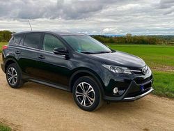 Schwarz Gebraucht 2015 Toyota RAV4 Executive SUV | 21.911 € (Teuer)
