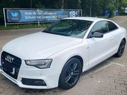 Grün Gebraucht 2013 Audi A5 S-Line Coupé | 8.890 € (Superpreis)