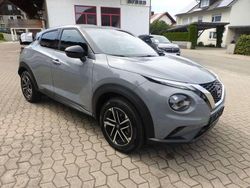 Ceramic grey Gebraucht 2024 Nissan Juke N-Connecta SUV | 16.900 € (Superpreis)