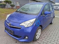 Blau Gebraucht 2011 Toyota Verso-S Van / Kleinbus | 2.900 € (Superpreis)