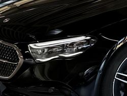 Schwarz Gebraucht 2025 Mercedes E450 AMG Limousine | 72.980 €