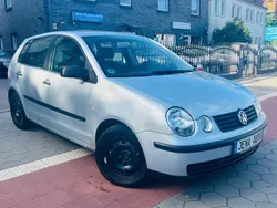 Silber Gebraucht 2003 VW Polo Basis Kleinwagen | 2.999 € (Etwas zu teuer)