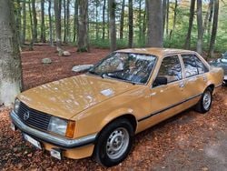 Beige Gebraucht 1978 Opel Rekord Limousine | 4.700 €