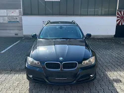 Schwarz Gebraucht 2009 BMW 318 Kombi | 2.300 € (Fairer Preis)