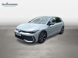 Silber Gebraucht 2024 VW Golf VIII GTI Limousine | 40.490 € (Guter Preis)