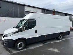 Weiß Gebraucht 2015 Iveco Daily Van / Kleinbus | 18.999 € (Fairer Preis)