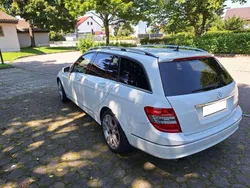 Weiß Gebraucht 2010 Mercedes C200 Avantgarde Kombi | 8.399 € (Fairer Preis)