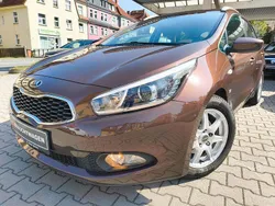 Braun Gebraucht 2014 Kia Ceed Sportswagon Kombi | 9.980 € (Etwas zu teuer)