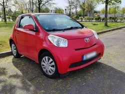 Rot Gebraucht 2009 Toyota iQ Kleinwagen | 3.899 € (Fairer Preis)
