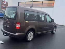 Braun Gebraucht 2011 VW Caddy Maxi Trendline Van / Kleinbus | 8.700 € (Fairer Preis)