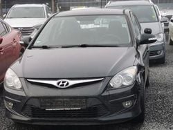Schwarz Gebraucht 2011 Hyundai i30 Edition Limousine | 1.100 € (Superpreis)