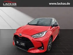 Rot Gebraucht 2021 Toyota Yaris Hybrid Edition Kleinwagen | 19.490 € (Fairer Preis)