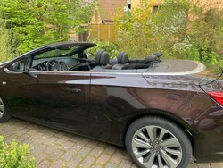 Braun Gebraucht 2015 Opel Cascada Edition Cabrio | 12.800 € (Etwas zu teuer)