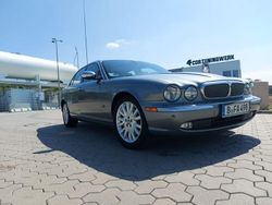 Grau Gebraucht 2006 Jaguar XJ Limousine | 11.900 € (Guter Preis)