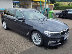 Grau Gebraucht 2018 BMW 530 Kombi | 21.999 € (Guter Preis)