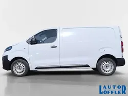 Weiss icy (weiß) Gebraucht 2024 Citroën Jumpy Van / Kleinbus | 24.480 € (Fairer Preis)