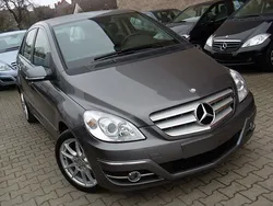 Grau Gebraucht 2010 Mercedes B180 Van / Kleinbus | 9.990 € (Etwas zu teuer)