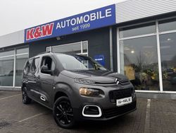 Grau Gebraucht 2023 Citroën Berlingo Shine Van / Kleinbus | 29.990 € (Etwas zu teuer)