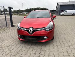 Rot Gebraucht 2014 Renault Clio IV Luxe Limousine | 5.900 € (Fairer Preis)