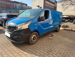 Blau Gebraucht 2015 Renault Trafic Komfort Van | 3.999 €