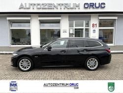 Schwarz Gebraucht 2022 BMW 330e Sport Line Kombi | 27.980 € (Guter Preis)