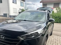 Schwarz Gebraucht 2015 Hyundai Tucson SUV | 11.000 € (Fairer Preis)