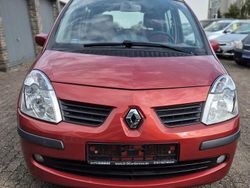 Rot Gebraucht 2005 Renault Modus Van / Kleinbus | 2.890 € (Etwas zu teuer)