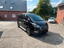Schwarz Gebraucht 2020 Ford Tourneo Custom Van / Kleinbus | 28.750 € (Etwas zu teuer)