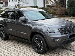 Grau Gebraucht 2017 Jeep Grand Cherokee Trailhawk SUV | 22.500 € (Guter Preis)